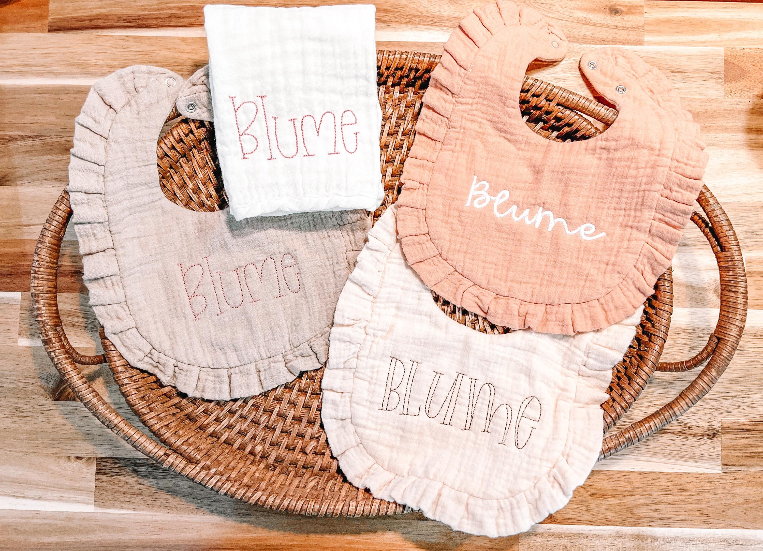 Personalized Baby Bib and Burp Cloth Set, Custom Baby Shower Gift, Baby Boy Monogrammed Bib, Baby Girl Monogrammed Bib, Muslin Cotton Bib