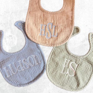 Personalized Baby Bib, Baby Shower Gift, Muslin Cotton Bib, Baby Boy Monogrammed Bib, Baby Girl Monogrammed Bib, Embroidered Baby Bib