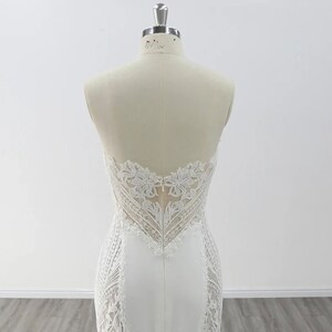 Detachable Bridal Skirt with French Lace / 