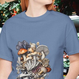 Mushroom Tee, Fungi Shirt, Nature Lover Top, Botanical T-Shirt, Mycology Gift, Mushroom foraging apparel