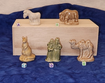 Wade Red Rose Tea Vintage Whimsies Animals Promotion from England White Zebra Rhino Kangaroo Camel Noah and Wife, Stone Animals