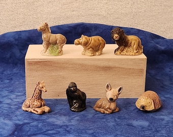 Wade Whimsies Zebra Hippo Lion Giraffe Ape Deer or Hedgehog Red Rose Tea Figures Home Décor, Miniature Dollhouse Zebra Hippo Lion Giraffe
