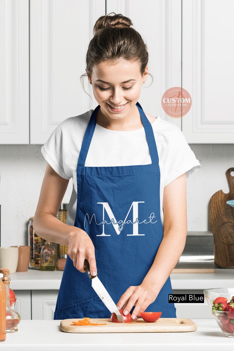 Custom Name Aprons, Personalized Apron, Christmas  Cooking Present For Mom, Garden Florist Wedding Gift, Kitchen Matching Family Cook Gift