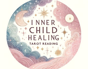 Può includere: Un grafico circolare con il testo INNER CHILD HEALING TAROT READING in lettere marrone scuro. Il design include nuvole stilizzate rosa e blu, una luna crescente, un sole circolare e varie stelle color oro su uno sfondo bianco.
