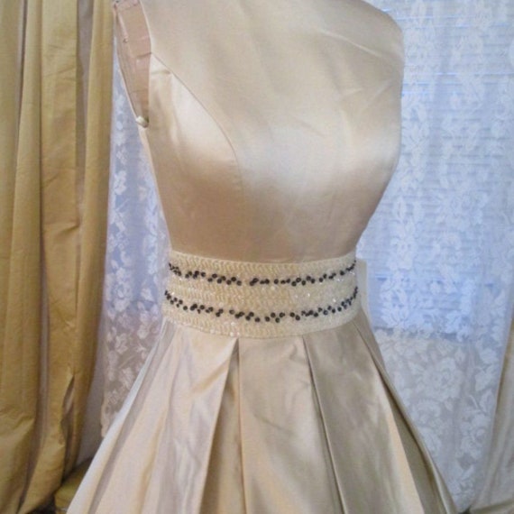 NWT Elegant Vintage Inspired satin Formal Dress p… - image 2