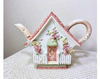 Rare Royal Albert Old Country Roses Cottage House Teapot