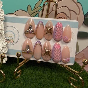 BEST.DAY.EVER   - Gel Press on Nails, Made to Order, Rapunzel Inspired, Tangled Inspired, Disney Inspired, Quick Manicure, Character