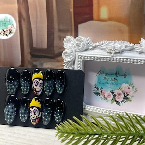 EVIL QUEEN - Gel Press on Nails - Set of 10 Evil Queen inspired Nails - Made to Order - Disney Holiday Nails - Disney Villains Collection