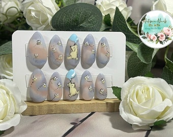 BLUSTERY DAY - Gel Press on Nails - Set of 10 Bear & Balloon Nails - Made to Order - Handpainted Nails