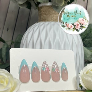 DELICATE - Gel Press on Nails - Set of 10 Lace French tip Design Nails - Made to Order - Wedding Nails – Bridal Nails - Bridesmaid