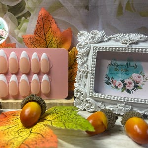 CLASSIC FRENCH - Gel Press on Nails - Set of 10 Classic French Tip Nails - Made to Order - Wedding Nails – Bridal Nails - Bridesmaids
