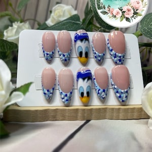 Make.N Daisy Duck Nail Stickers Make.N Daisy Duck Nail Stickers