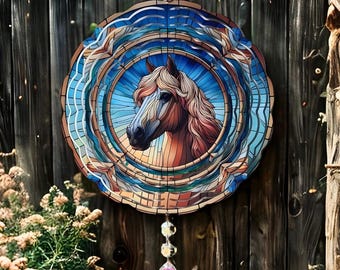 Caballo de vidrieras, decoración de exteriores, arte cinético