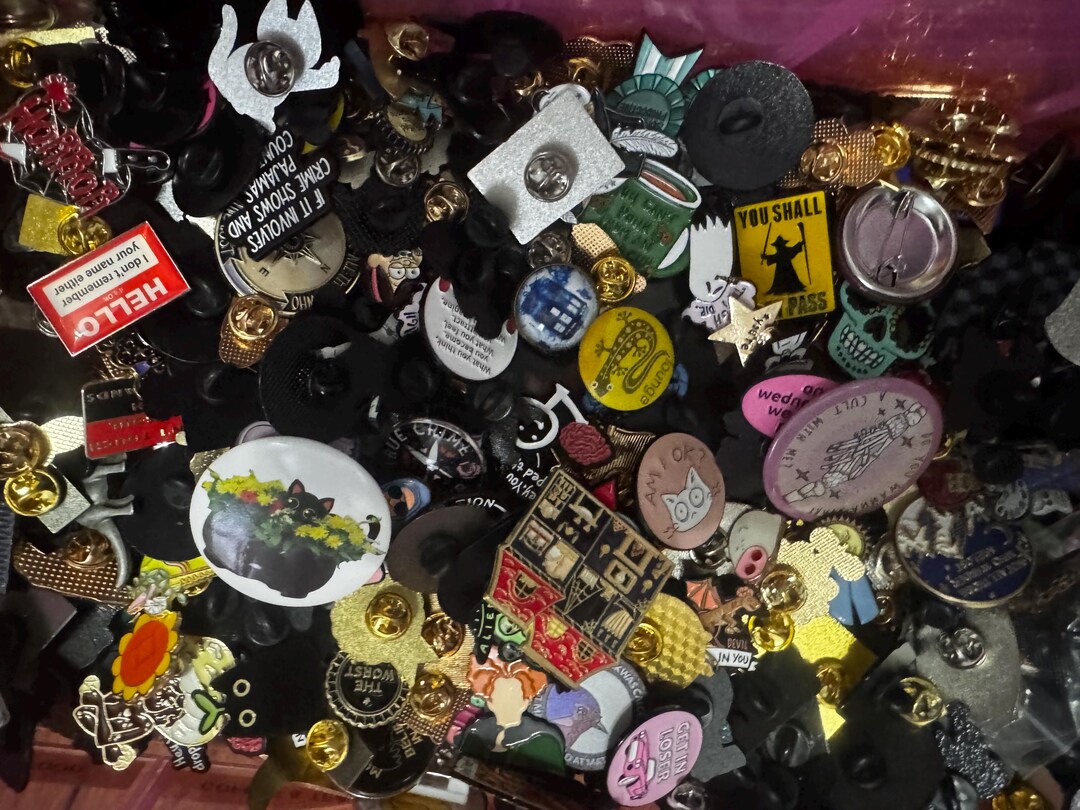 3.5+ Pounds Button & Pin Collection Variety Lot - Etsy