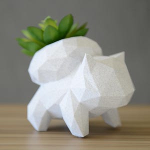 Low Poly Bulba Planter for Succulent / Turtle Cactus Pot