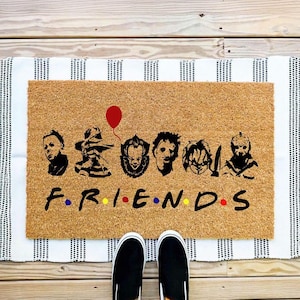 Horror Friends Doormat, Scary Movie Characters Welcome Mat, Halloween Porch Rug, Spooky Outdoor Doormat for Fall Horror Movie Lovers