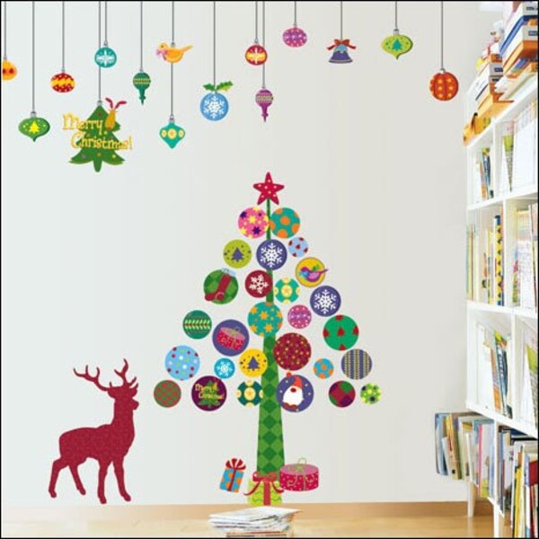 CHRISTMAS TREE Peel and Stick Art Deco Wall Sticker