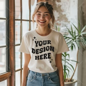 Comfort Colors C1717 Elfenbein-Hemd-Mockup – T-Shirt-Mockup – Elfenbein-Hemd – Elfenbein-Comfort-Color-Hemd-Mock – Modell-Mock-up – T-Shirt-Mockup