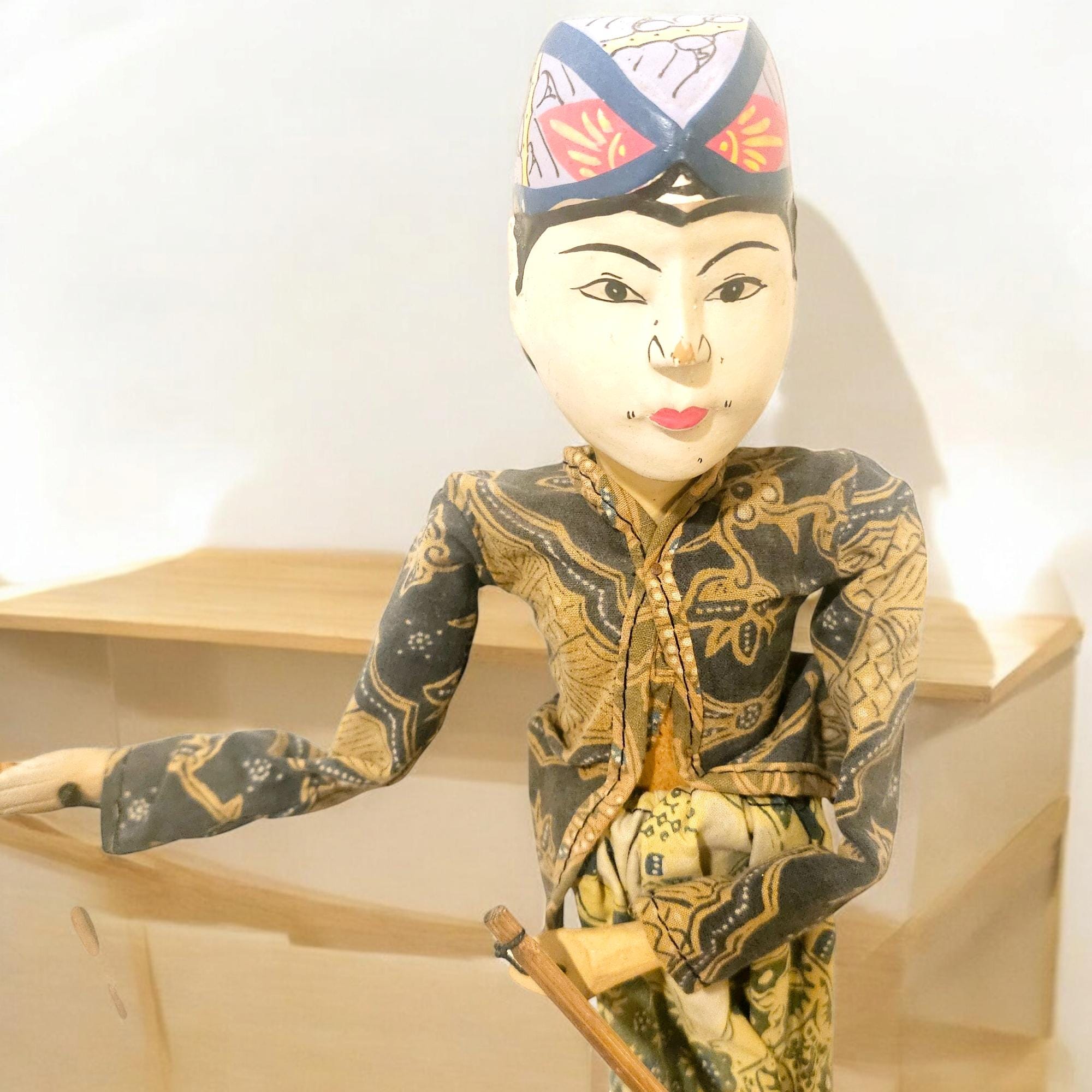 Antique Wayang - Etsy display picture 1