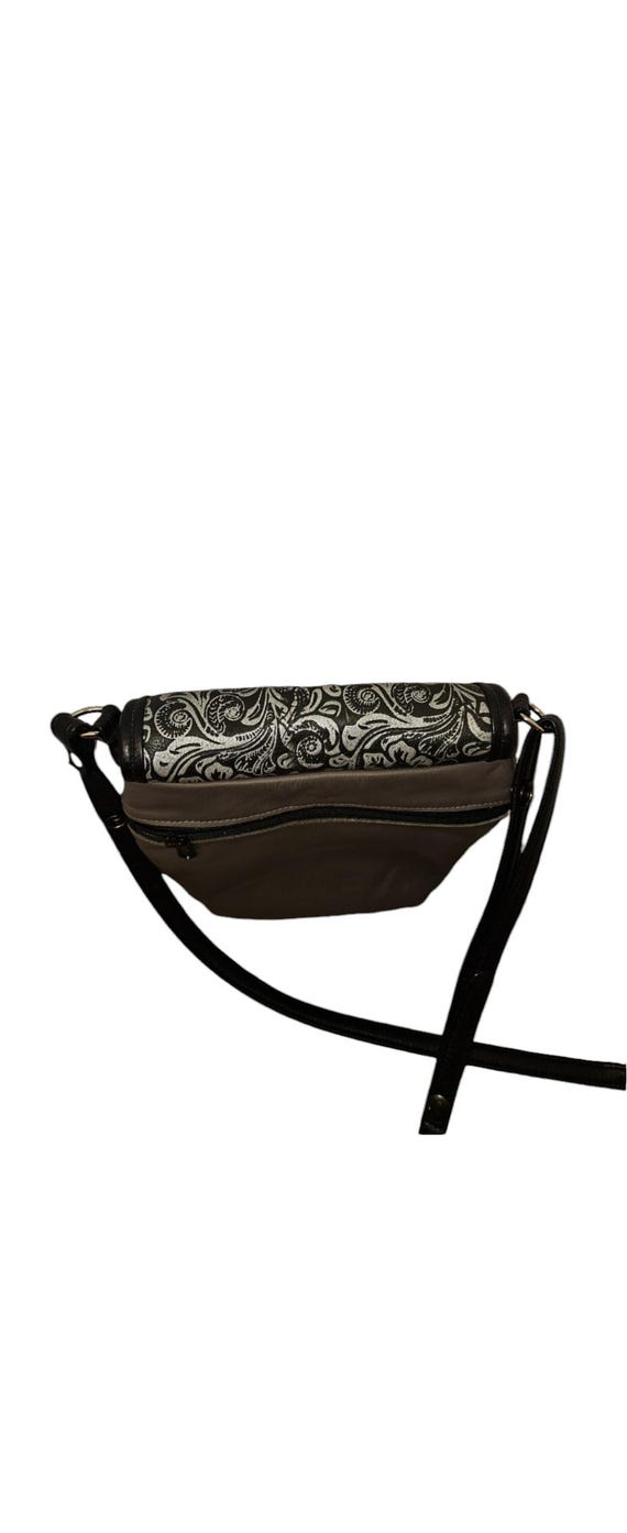 Carson Rogers Abstract Face Leather Shoulder Bag - image 3
