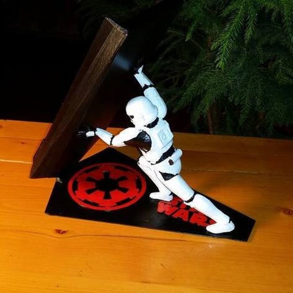 Star Wars Clone Intergalactic Cellphone Charging Stand