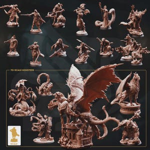 Könnte beinhalten: Eine Sammlung brauner Miniatur-Fantasy-Figuren, darunter Drachen, Monster und Krieger. Die Figuren werden auf einem dunklen Hintergrund mit dem Text "TO-SCALE MONSTERS" und "SCALE" angezeigt.