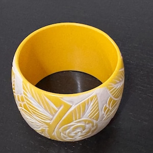 Yellow Statement Bangle – Vintage Resin / Lucite Floral Bracelet