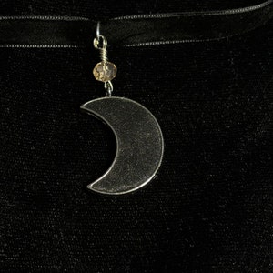 Gorgeous Black Moon Choker - Celestial Resin Necklace