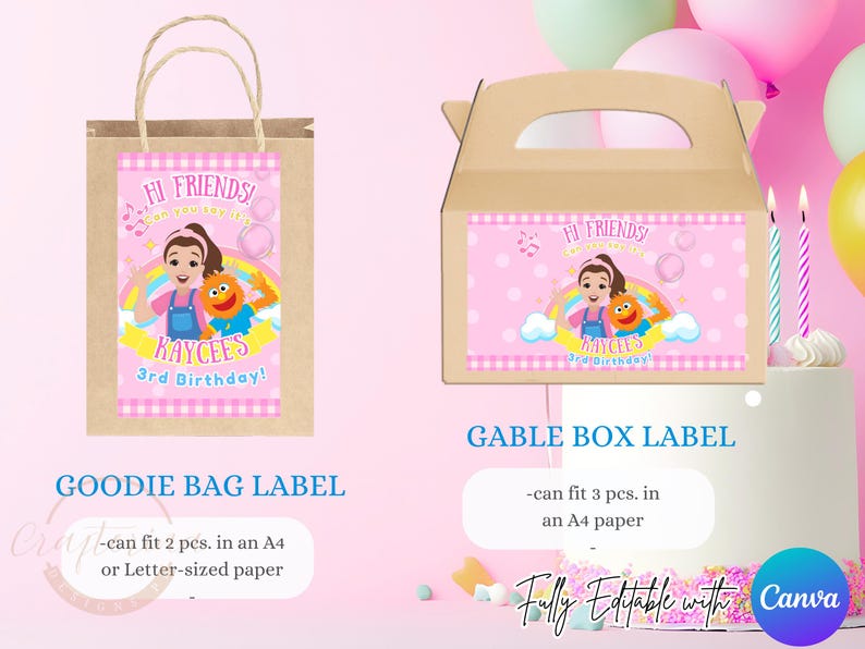 K&ouml;nnte beinhalten: Rosa Geburtstagsparty-Etiketten mit dem Text "Hi Friends!" und "Kaycee's 3rd Birthday!" mit einem Cartoon-M&auml;dchen und einer Figur. Ein Etikett befindet sich auf einer braunen Papiert&uuml;te, das andere auf einer Giebelbox.