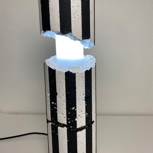 Lámpara de hormigón artesanal. imagen 2