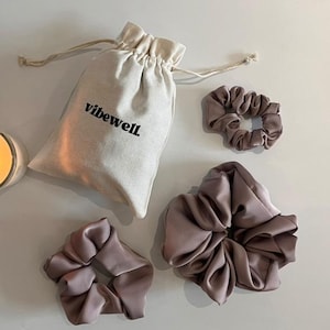 Handmade Mulberry Silk Scrunchie Set – 100% Silk Hair Accessories, Gentle Hair Ties, Luxury Bridesmaid Gifts, Luxury Hair Care.