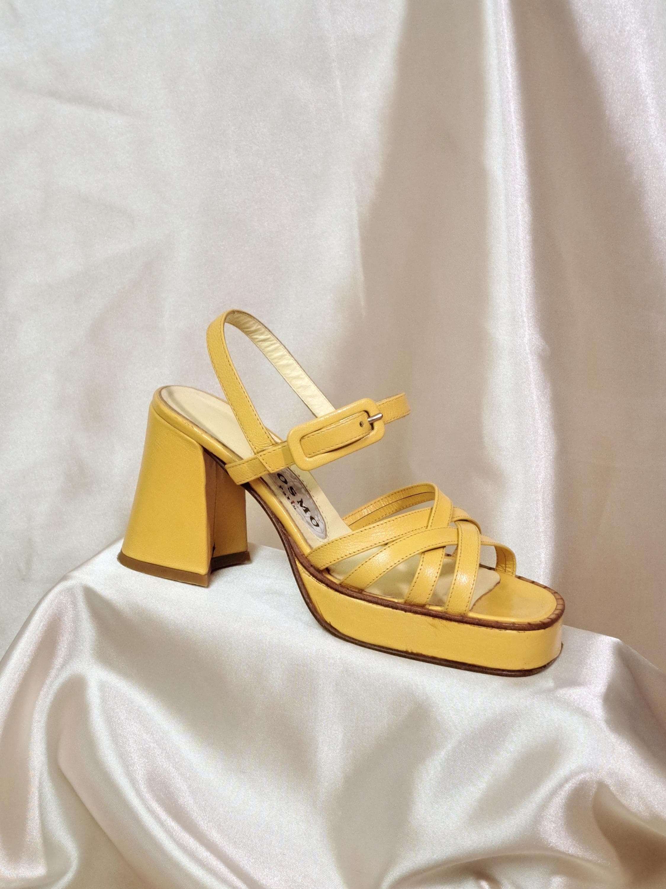 90s yellow shoes France