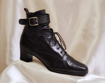 80's black leather lace up ankle boots