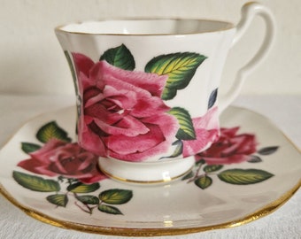 Vintage. Tasse à thé/tasse et soucoupe en porcelaine d’os Royal Windsor, roses roses, fabriquées en Angleterre, magnifique