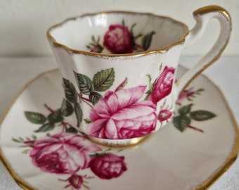 Vintage. Tasse à thé/tasse et soucoupe en porcelaine d’os Melrosa, roses roses, fabriquées en Angleterre, magnifique