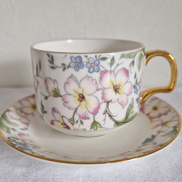 Vtg. Finsbury, Fine bone chin, tea set, tea cup and saucer, Floral design, perfect, colorful floral.