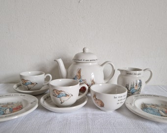 VTG 1993, Peter Rabbit, Beatrix Potter, Wedgwood, Teeservice in Kindergröße, 10 Stück, hergestellt in England, Knochenporzellan, perfekt, selten