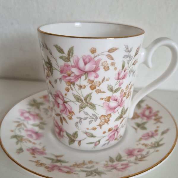 Royal Albert cup and saucer, Rose Chintz Series, Pink Brocade