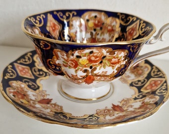 Royal Albert thee-kop en schotel, Heirloom