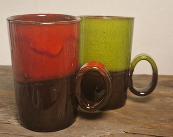 Vintage Keramiktasse, Lavaglasur orange/grün und braun, wunderschöne handgemachte Steingutkeramik, ausgezeichneter Zustand, schönes MCM-Design