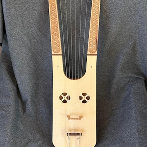 Lyre, 6 strings