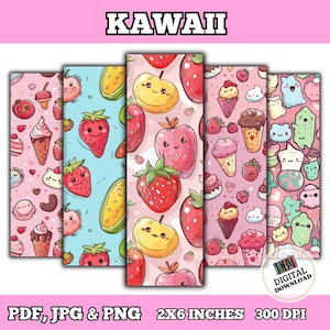 Op de afbeelding: Vier digitale papierontwerpen met een kawaii-thema met aardbeien, appels, ijshoorns en andere schattige personages. De ontwerpen zijn roze, blauw en groen met witte contouren. De tekst "KAWAII" staat bovenaan de afbeelding. De tekst "PDF, JPG & PNG 2x6 inch 300 DPI" staat onderaan de afbeelding.
