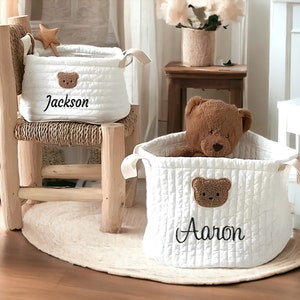 Personalisierter Baby Spielzeug Aufbewahrungskorb | Gestickter Name Bärenentwurf | Süßer Baby-Windelkorb | Babyparty-Geschenk-Ideen |