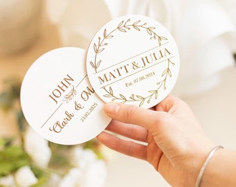 Posavasos de madera personalizados para bodas: elegantes detalles para bodas.
