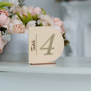 Número da mesa de casamento - decoração de mesa de casamento - Números de mesa rústicos - papel de carta de casamento - Casamento rústico no campo - Sinal de mesa personalizado