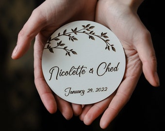 Personalized Wedding Coasters – Elegant Circle Favors, Bulk Options