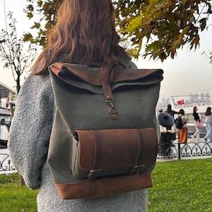 Sac à dos vintage en toile et cuir, Sac de voyage à enroulement pour homme et femme, Sac à dos d'école en toile cirée rustique fait main, Sac pour ordinateur portable