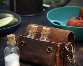 Leather Spice Set: Bushcraft Camping Kitchen Organizer