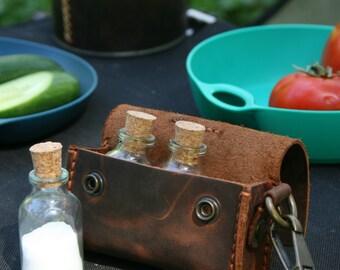 Lederen kruidenset voor kamperen, Bushcraft keukenapparatuur, lederen reiskruidenset, reiskruidenorganisator, Bushcraft kookkruidenset,