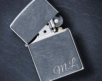 Accendino Zippo personalizzato - Iniziali - Cromo spazzolato - Regali per uomo - Regali personalizzati - Accendino antivento - Incisione